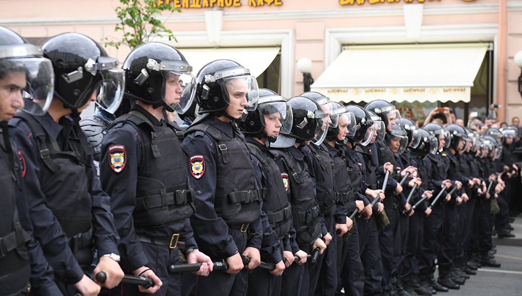 Порядок в центре Киева обеспечивают 3,5 тыс. правоохранителей, - МВД - Цензор.НЕТ 2701