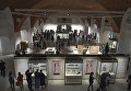 Посетители на выставке Нефертари и Долина Цариц из Египетского музея в Турине в Государственном Эрмитаже в Санкт-Петербурге Посетители на выставке Нефертари и Долина Цариц из Египетского музея в Турине в Государственном Эрмитаже в Санкт-Петербурге