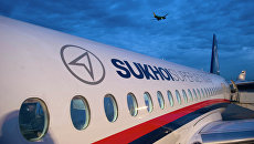 Самолет Superjet 100. Архивное фото Самолет Superjet 100. Архивное фото