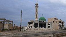 Разрушенное здание мечети в провинции Хама. Архивное фото Разрушенное здание мечети в провинции Хама. Архивное фото