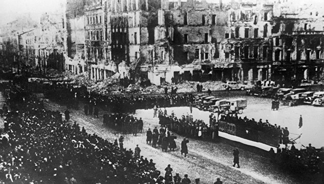 Освобождение Польши. Великая Отечественная война 1941-1945 годов. Архивное фото Освобождение Польши. Великая Отечественная война 1941-1945 годов. Архивное фото