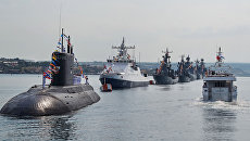 Генеральная репетиция парада кораблей ко Дню ВМФ в Севастополе. Архивное фото Генеральная репетиция парада кораблей ко Дню ВМФ в Севастополе. Архивное фото