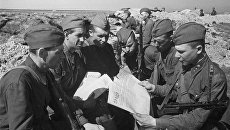 Бойцы Красной Армии в окопах. 1942 Бойцы Красной Армии в окопах. 1942