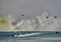 БТР 82А форсируют водную преграду и вертолеты Ка-52 Аллигатор во время генеральной репетиции парада кораблей ко Дню ВМФ в Севастополе БТР 82А форсируют водную преграду и вертолеты Ка-52 Аллигатор во время генеральной репетиции парада кораблей ко Дню ВМФ в Севастополе