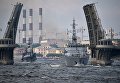 Во время главного военно-морского парада в честь Дня Военно-морского флота России в Санкт-Петербурге. 30 июля 2017 Во время главного военно-морского парада в честь Дня Военно-морского флота России в Санкт-Петербурге. 30 июля 2017
