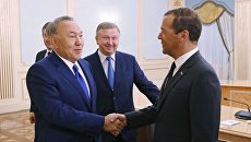 Дмитрий Медведев с президентом Казахстана Нурсултаном Назарбаевым. Архивное фото Дмитрий Медведев с президентом Казахстана Нурсултаном Назарбаевым. Архивное фото