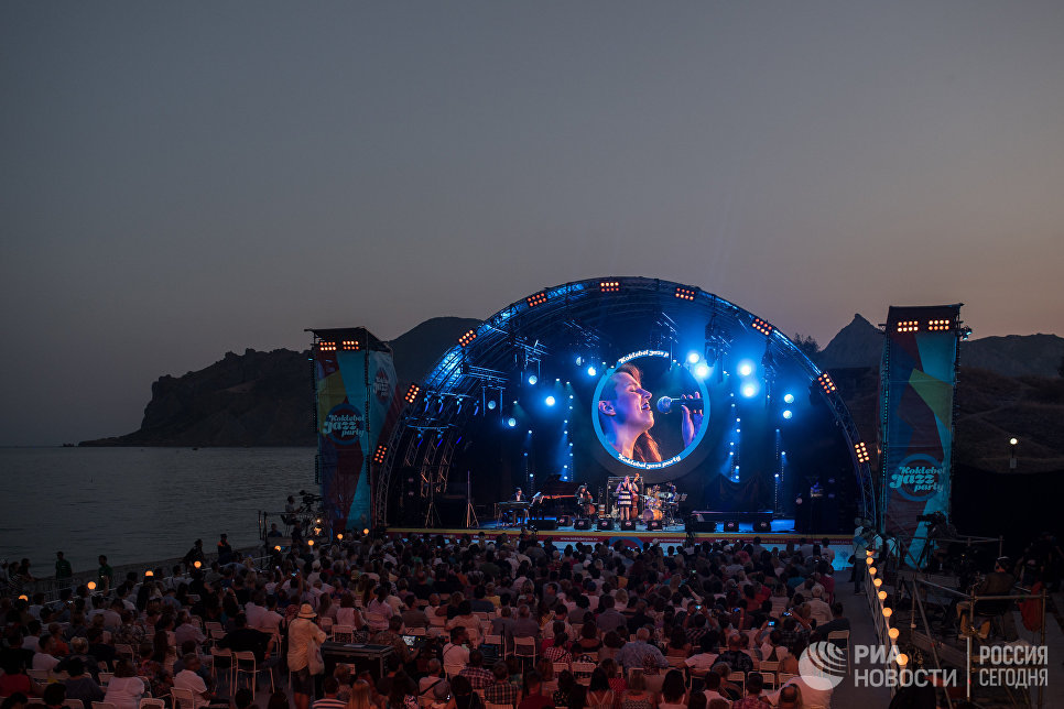 Зрители на фестивале Koktebel Jazz Party 2017 Зрители на фестивале Koktebel Jazz Party 2017