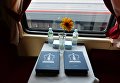 Купе туристического поезда Императорская Россия перед отправлением поезда с Казанского вокзала по маршруту Москва - Пекин Купе туристического поезда Императорская Россия перед отправлением поезда с Казанского вокзала по маршруту Москва - Пекин