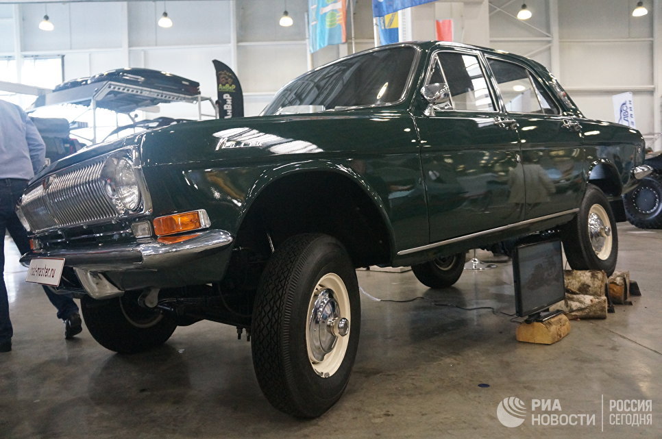 Автомобиль ГАЗ 24-95 на Международной выставке внедорожников, кроссоверов и вездеходов Moscow Off-road Show - 2017 Автомобиль ГАЗ 24-95 на Международной выставке внедорожников, кроссоверов и вездеходов Moscow Off-road Show - 2017
