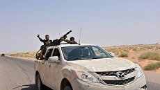 Сирийские военные в окрестностях Дейр-эз-Зора. 4 сентября 2017 Сирийские военные в окрестностях Дейр-эз-Зора. 4 сентября 2017