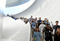 Представители СМИ в штаб-квартире Apple в Купертино Представители СМИ в штаб-квартире Apple в Купертино