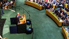 Президент США Дональд Трамп выступает на заседании Генеральной Ассамблеи ООН в Нью-Йорке. 19 сентября 2017 Президент США Дональд Трамп выступает на заседании Генеральной Ассамблеи ООН в Нью-Йорке. 19 сентября 2017