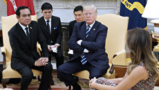 Премьер-министр Таиланда Прают Чан-Оча и президент США Дональд Трамп во время встречи в Белом доме. 2 октября 2017 Премьер-министр Таиланда Прают Чан-Оча и президент США Дональд Трамп во время встречи в Белом доме. 2 октября 2017