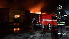 Пожар на строительном рынке Синдика, расположенном у МКАД в районе Строгино. 8 октября 2017 Пожар на строительном рынке Синдика, расположенном у МКАД в районе Строгино. 8 октября 2017