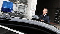 Министр культуры РФ Владимир Мединский после заседания президиума Высшей аттестационной комиссии при министерстве образования и науки РФ. 20 октября 2017 Министр культуры РФ Владимир Мединский после заседания президиума Высшей аттестационной комиссии при министерстве образования и науки РФ. 20 октября 2017