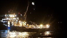 Подъем вертолета Ми-8 со дна Северного атлантического океана у берегов Шпицбергена. 4 ноября 2017 Подъем вертолета Ми-8 со дна Северного атлантического океана у берегов Шпицбергена. 4 ноября 2017