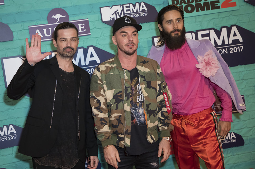 Группа Thirty Seconds to Mars до церемонии MTV Europe Music Awards Группа Thirty Seconds to Mars до церемонии MTV Europe Music Awards
