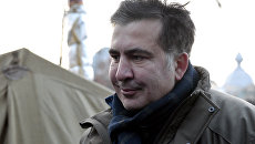 Михаил Саакашвили у здания Верховной рады в Киеве. 6 декабря 2017 Михаил Саакашвили у здания Верховной рады в Киеве. 6 декабря 2017