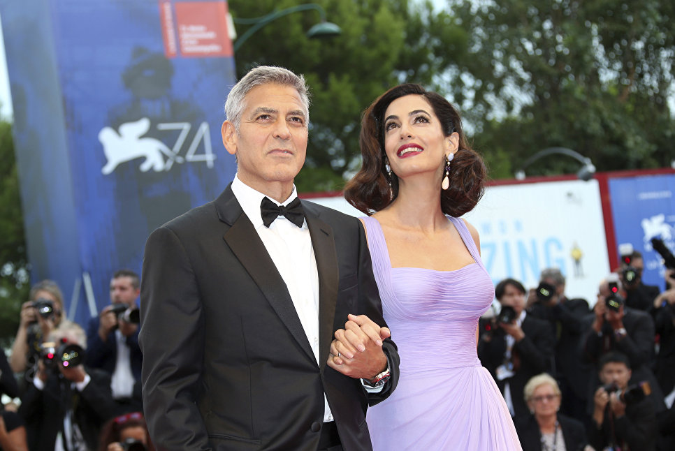 Джордж Клуни с супругой Амаль