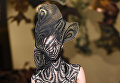 Показ коллекции Iris Van Herpen в рамках Недели высокой моды в Париже Показ коллекции Iris Van Herpen в рамках Недели высокой моды в Париже