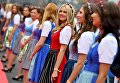 Грид-герлз на трассе Ред Булл Ринг во время Гран-при Австрии, 3 июля 2016 Грид-герлз на трассе Ред Булл Ринг во время Гран-при Австрии, 3 июля 2016
