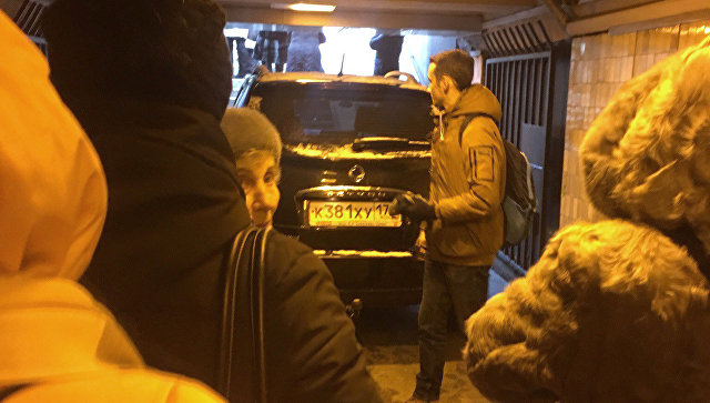 В Санкт-Петербурге автомобиль въехал в подземный переход у станции метро Московская. 21 февраля 2018