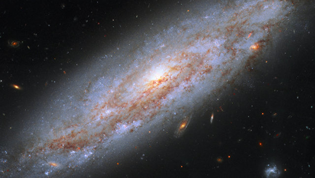 ÐÐ°Ð»Ð°ÐºÑÐ¸ÐºÐ° NGC 3972 Ð² ÑÐ¾Ð·Ð²ÐµÐ·Ð´Ð¸Ð¸ ÐÐ¾Ð»ÑÑÐ¾Ð¹ ÐÐµÐ´Ð²ÐµÐ´Ð¸ÑÑ. ÐÑÑÐ¸Ð²Ð½Ð¾Ðµ ÑÐ¾ÑÐ¾
