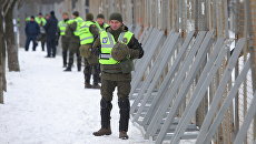 Сотрудники МВД Украины блокируют здание посольства РФ в Киеве в связи с выборами президента РФ. 18 марта 2018 Сотрудники МВД Украины блокируют здание посольства РФ в Киеве в связи с выборами президента РФ. 18 марта 2018
