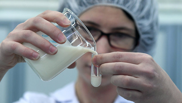 Ткачев выступил за запрет применения растительных жиров в молочной продукции Ткачев выступил за запрет применения растительных жиров в молочной продукции