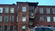 На месте обрушения стены 3-х этажного здания в Ногинске На месте обрушения стены 3-х этажного здания в Ногинске