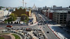 Вид со смотровой площадки Центрального детского мира на Лубянскую площадь и Политехнический проезд в Москве Вид со смотровой площадки Центрального детского мира на Лубянскую площадь и Политехнический проезд в Москве