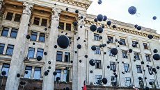 Траурные мероприятия у Дома профсоюзов на площади Куликово поле в Одессе в память о погибших при пожаре 2 мая 2014 Траурные мероприятия у Дома профсоюзов на площади Куликово поле в Одессе в память о погибших при пожаре 2 мая 2014