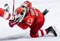 Игрок сборной России Евгений Дадонов в матче группового этапа чемпионата мира по хоккею между сборными командами России и Словакии Игрок сборной России Евгений Дадонов в матче группового этапа чемпионата мира по хоккею между сборными командами России и Словакии