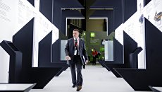 Павильон компании Ростех в конгрессно-выставочном центре Экспофорум накануне открытия Санкт-Петербургского международного экономического форума Павильон компании Ростех в конгрессно-выставочном центре Экспофорум накануне открытия Санкт-Петербургского международного экономического форума