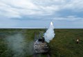 Военнослужащий стреляет из переносного зенитного ракетного комплекса Игла на всеармейском конкурсе Чистое небо-2018 Военнослужащий стреляет из переносного зенитного ракетного комплекса Игла на всеармейском конкурсе Чистое небо-2018