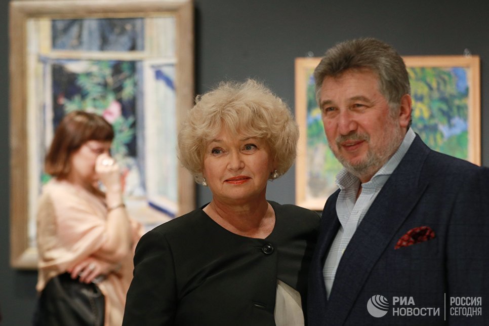 Сенатор Людмила Нарусова на выставке Импрессионизм в авангарде в Музее русского импрессионизма в Москве Сенатор Людмила Нарусова на выставке Импрессионизм в авангарде в Музее русского импрессионизма в Москве