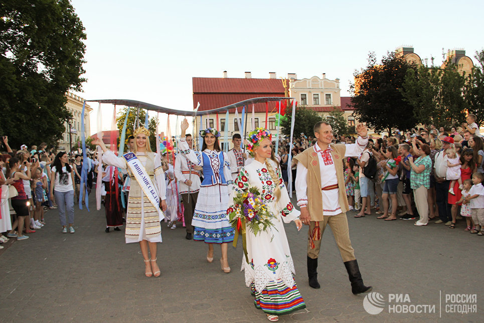 Финал XII Республиканского фестиваля национальных культур в белорусском Гродно Финал XII Республиканского фестиваля национальных культур в белорусском Гродно