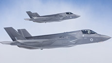 Истребители-бомбардировщики F-35 Lightning. Архивное фото Истребители-бомбардировщики F-35 Lightning. Архивное фото