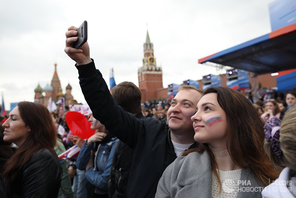 Участники празднования Дня России на Красной площади. 12 июня 2018 Участники празднования Дня России на Красной площади. 12 июня 2018