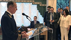 Посол России в Афинах Андрей Маслов во время выступления на торжественном приеме в российском посольстве по случаю Дня России. 12 июня 2018 Посол России в Афинах Андрей Маслов во время выступления на торжественном приеме в российском посольстве по случаю Дня России. 12 июня 2018
