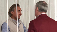 Депутат Заксобрания Омской области Сергей Калинин в суде Депутат Заксобрания Омской области Сергей Калинин в суде