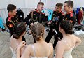 Воспитанники Московского военно-музыкального училища перед торжественной церемонией выпуска офицеров из высших военных учебных заведений Министерства обороны РФ на Соборной площади в Кремле Воспитанники Московского военно-музыкального училища перед торжественной церемонией выпуска офицеров из высших военных учебных заведений Министерства обороны РФ на Соборной площади в Кремле