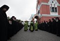 Насельники Валаамского монастыря встречают патриарха Кирилла в день празднования памяти преподобных Сергия и Германа (11 июля) Насельники Валаамского монастыря встречают патриарха Кирилла в день празднования памяти преподобных Сергия и Германа (11 июля)