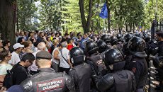 Участники акции протеста в Кишиневе. Архивное фото Участники акции протеста в Кишиневе. Архивное фото