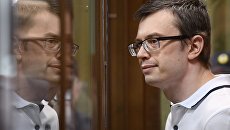 Бывший первый заместитель руководителя столичного главка СК России Денис Никандров во время оглашения приговора в Московском городском суде. 16 августа 2018 Бывший первый заместитель руководителя столичного главка СК России Денис Никандров во время оглашения приговора в Московском городском суде. 16 августа 2018