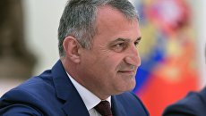 Президент Республики Южная Осетия Анатолий Бибилов. Архивное фото Президент Республики Южная Осетия Анатолий Бибилов. Архивное фото