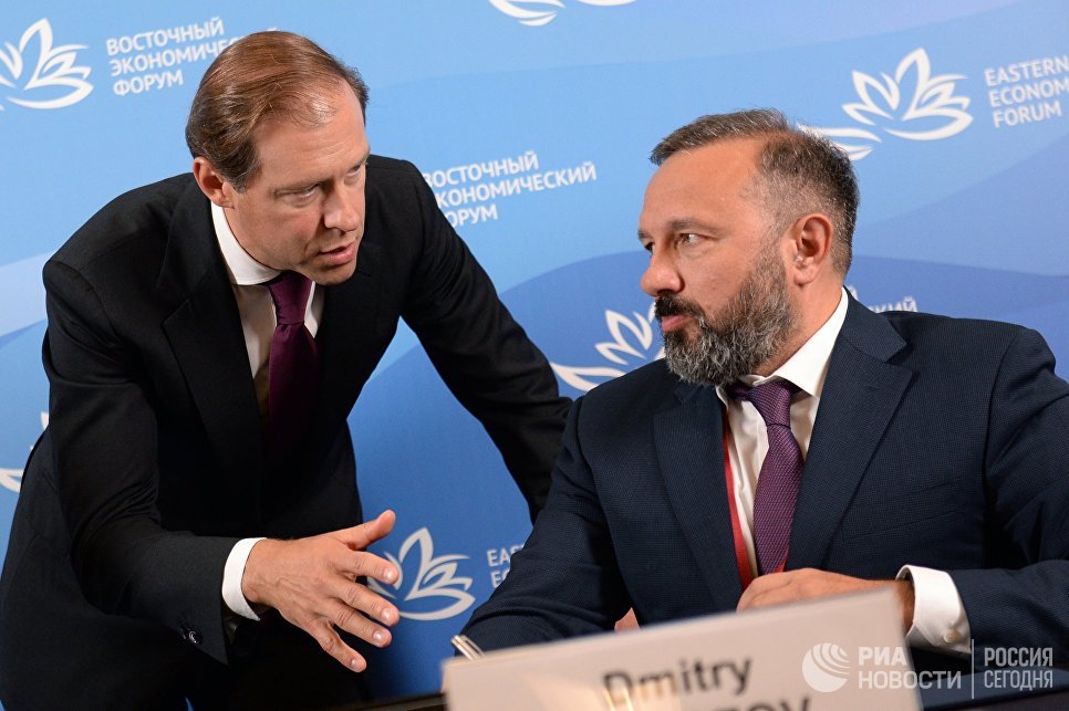Министр промышленности и торговли РФ Денис Мантуров (слева) и генеральный директор компании Биокад Дмитрий Морозов Министр промышленности и торговли РФ Денис Мантуров (слева) и генеральный директор компании Биокад Дмитрий Морозов
