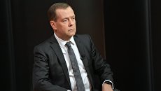 Председатель правительства РФ Дмитрий Медведев во время интервью телеканалу Euronews. 16 октября 2018 Председатель правительства РФ Дмитрий Медведев во время интервью телеканалу Euronews. 16 октября 2018