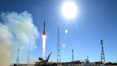 Старт ракеты-носителя Союз-ФГ с пилотируемым кораблем Союз МС-10 Старт ракеты-носителя Союз-ФГ с пилотируемым кораблем Союз МС-10