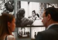 Посетители на открытии выставки победителей IV международного конкурса фотожурналистики имени Андрея Стенина в Москве Посетители на открытии выставки победителей IV международного конкурса фотожурналистики имени Андрея Стенина в Москве